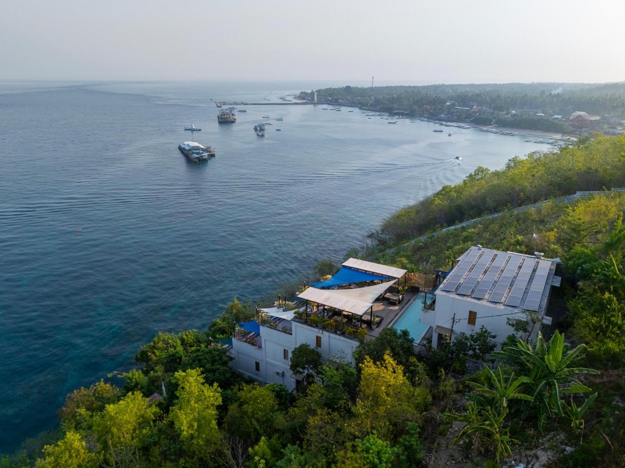 Adiwana Warnakali Resort Toyapakeh Екстериор снимка
