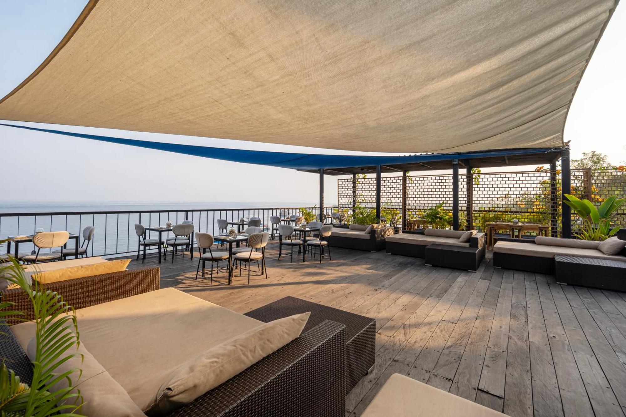 Adiwana Warnakali Resort Toyapakeh Екстериор снимка